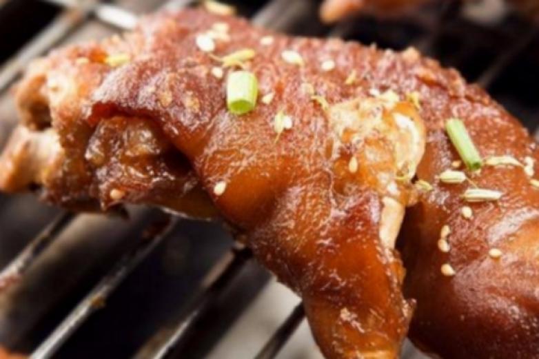 金榜蹄名烤猪蹄